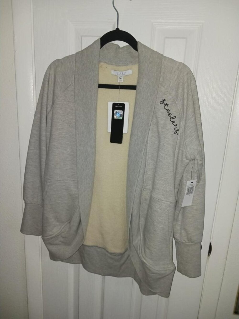 Wear by Erin Andrews Women's Grey Cardigan